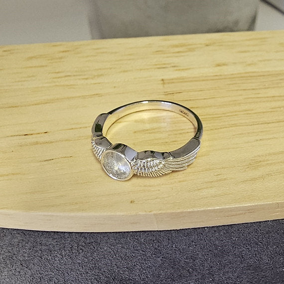 Angel Wing Round Ring