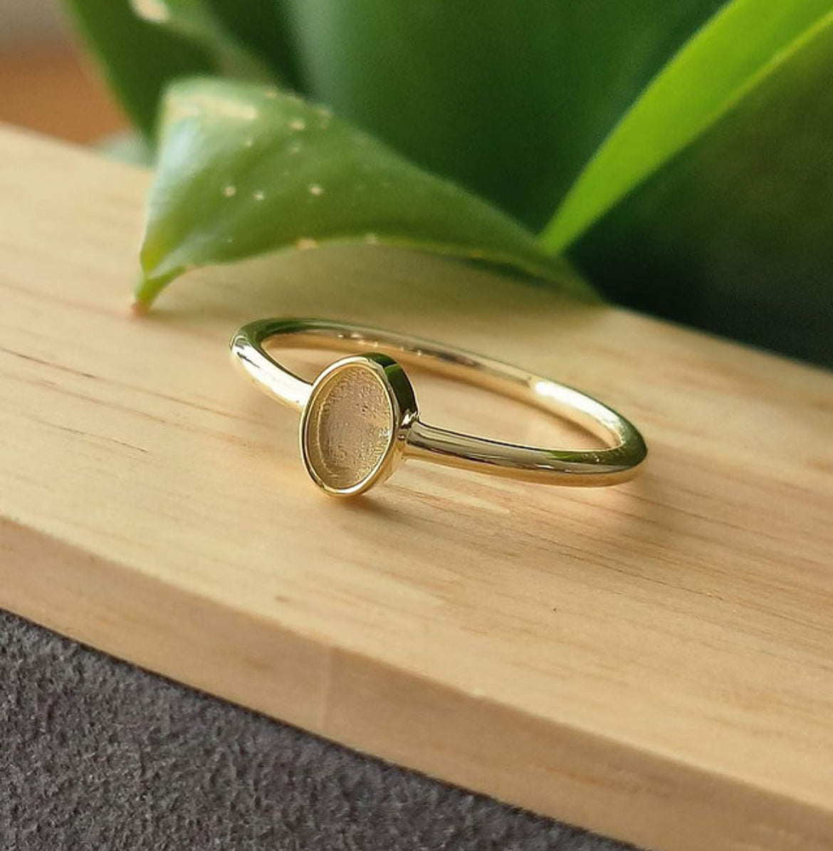 9k Solid Gold Oval Plain Ring