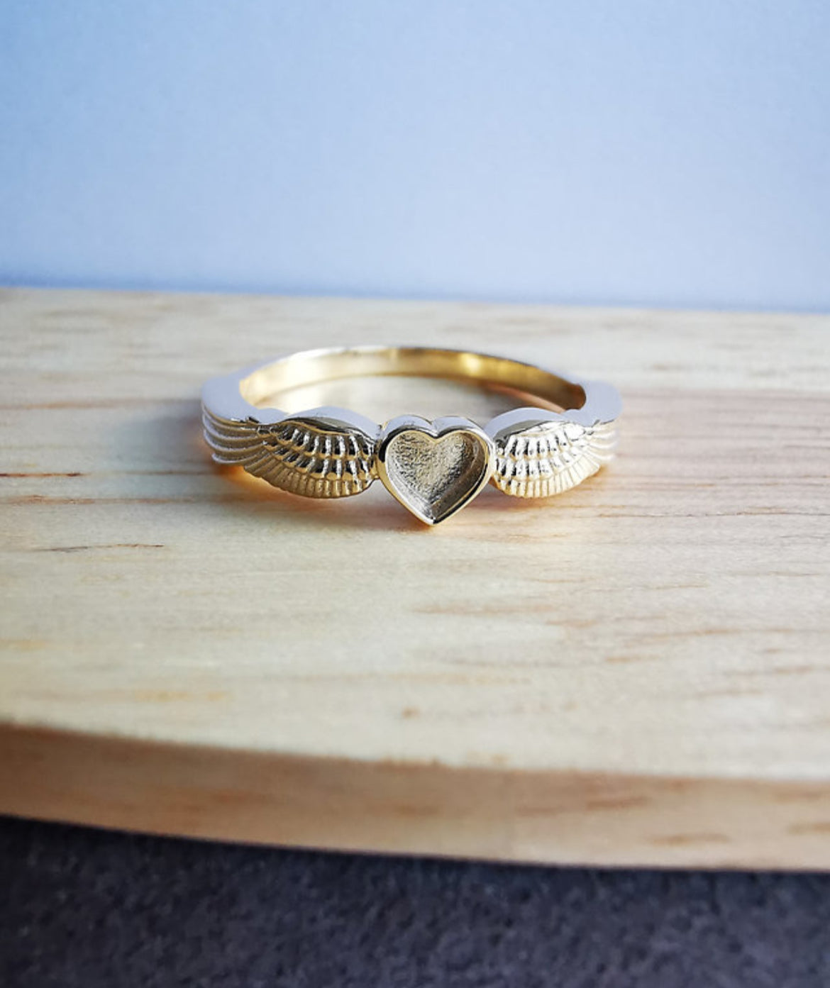 9k Solid Gold Angel Wing Ring (Heart)