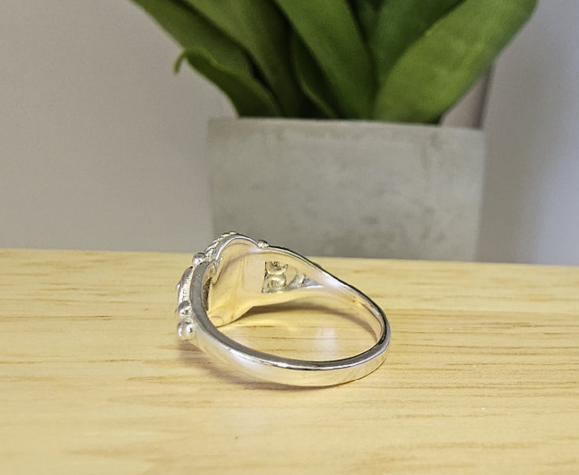 Filigree Bobble Oval RIng