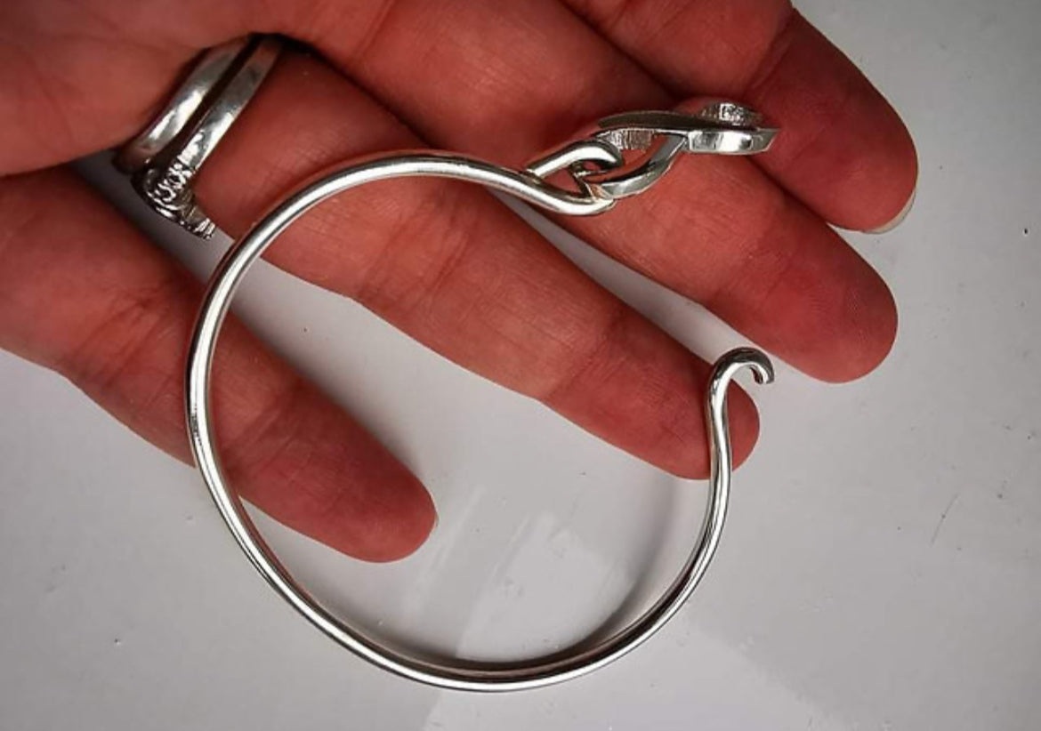 Infinity Hook Clasp Bangle