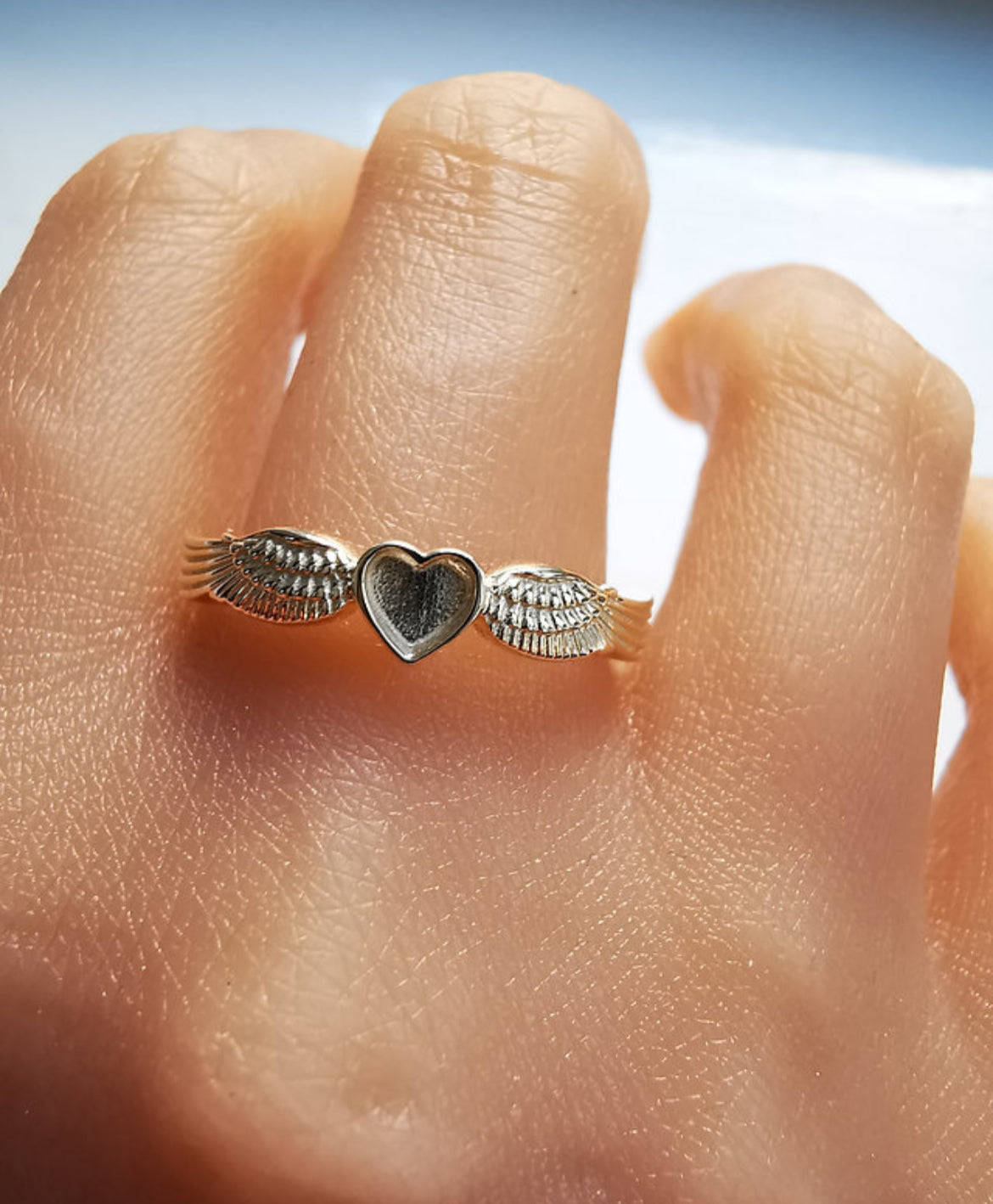 9k Solid Gold Angel Wing Ring (Heart)